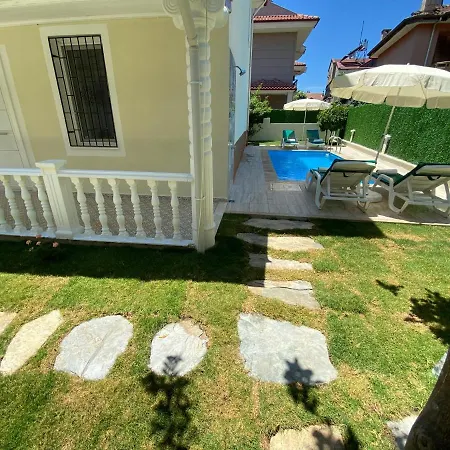 No8 Private Pool 费特希耶