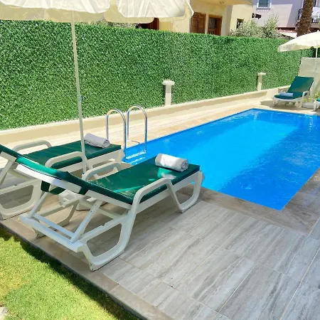 别墅 No8 Private Pool 费特希耶